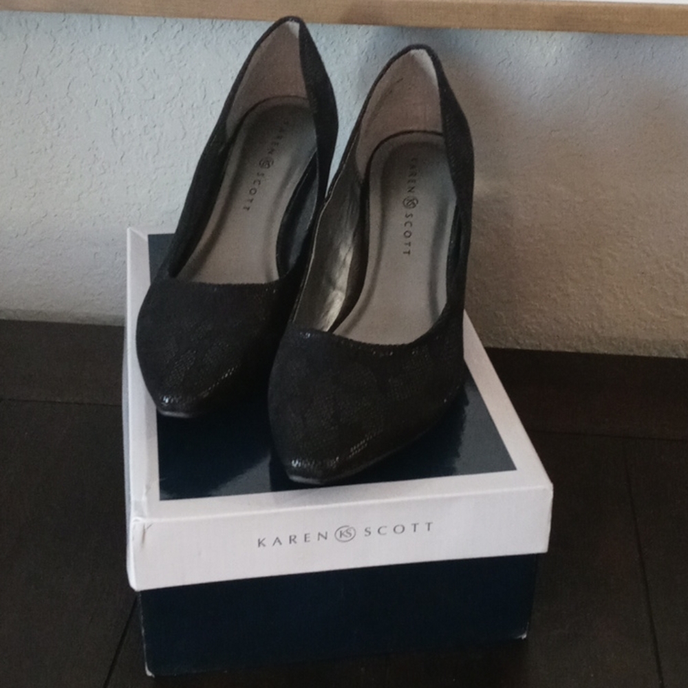 Karen Scott heels